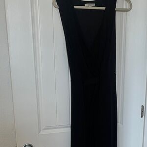 41 Hawthorn Classic Black Midi Dress